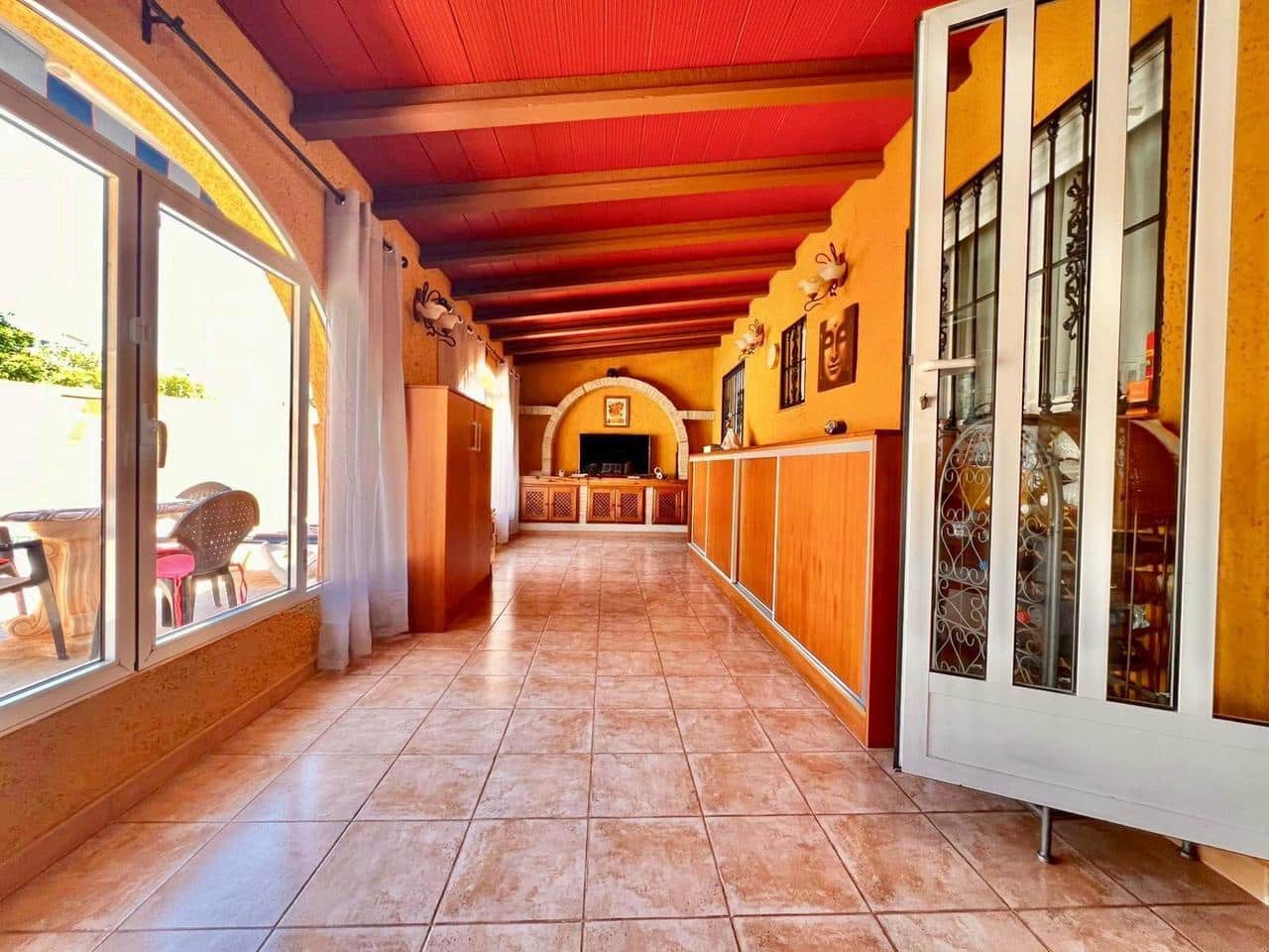 2 soverom Villa til salgs i Torrevieja med svømmebasseng - € 420 000 (Ref: 9859617)