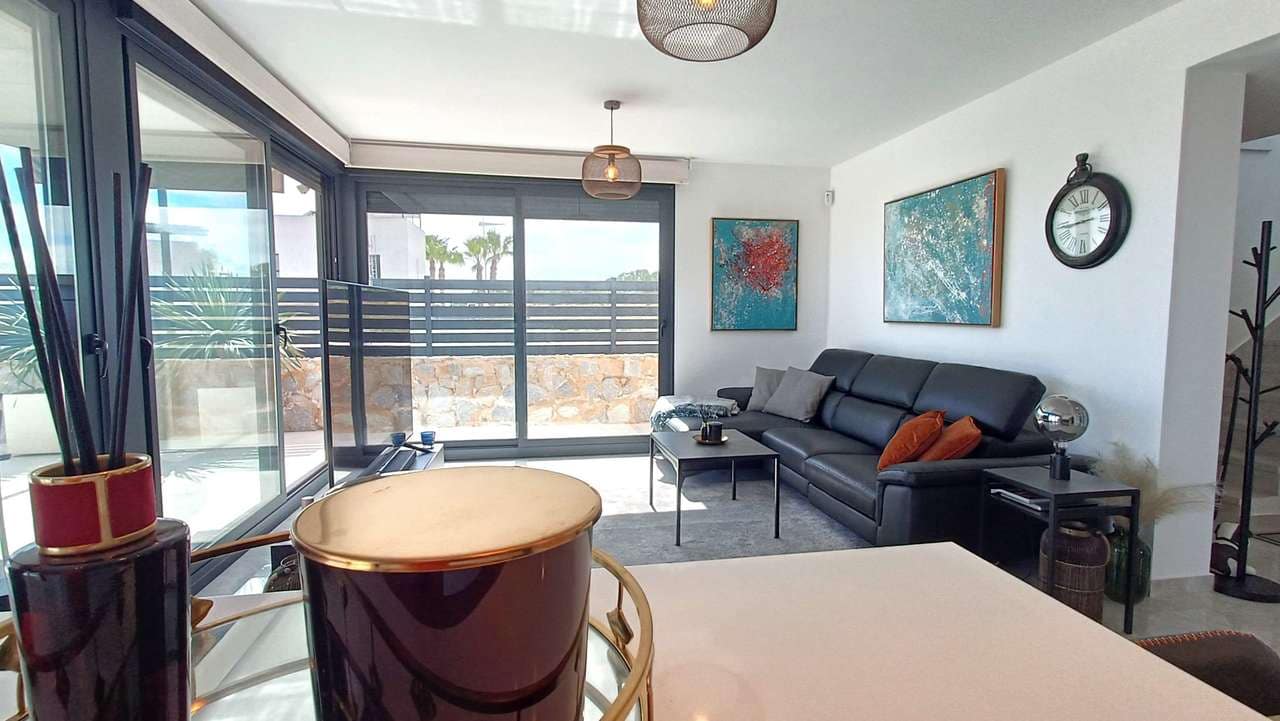 3 soveværelse Villa til salg i Algorfa - € 579.000 (Ref: 9864749)