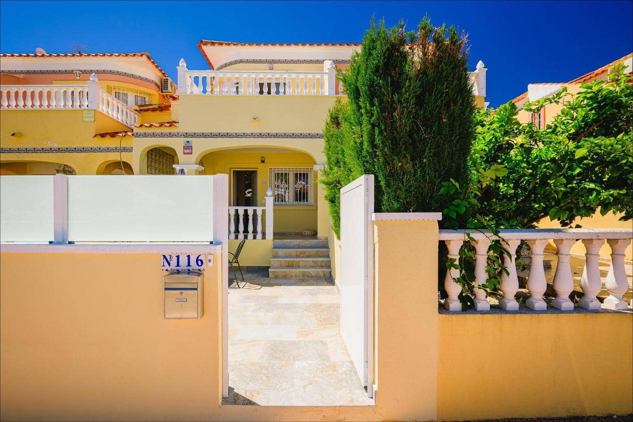 3 bedroom Townhouse for sale in Orihuela Costa with pool - € 239,900 (Ref: 9864754)