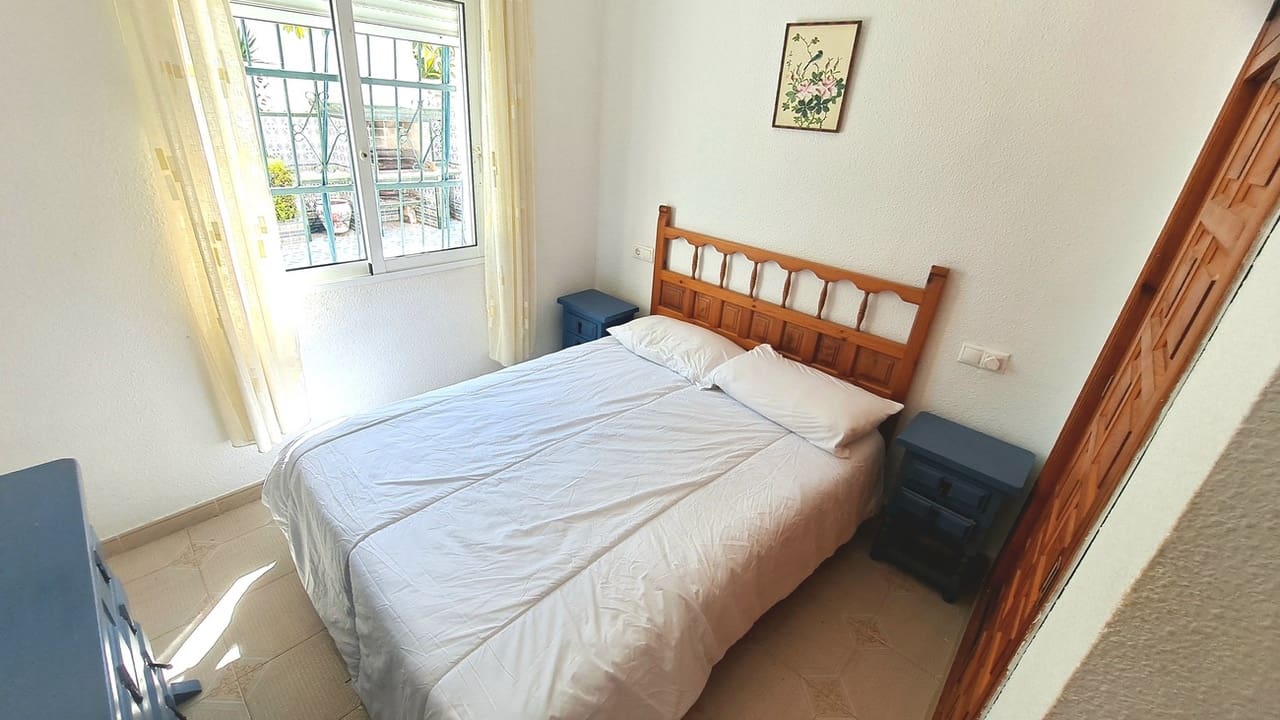 3 bedroom Villa for sale in Orihuela Costa with garage - € 350,000 (Ref: 9864761)