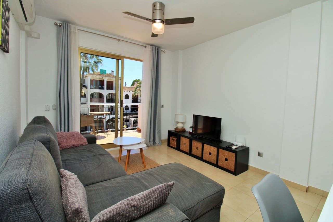 1 sovrum Lägenhet till salu i Villamartin med pool - 129 500 € (Ref: 9864766)
