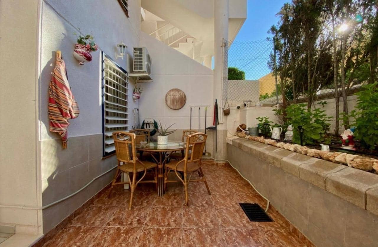 2 quarto Apartamento para venda em Torrevieja com piscina - 319 000 € (Ref: 9866715)