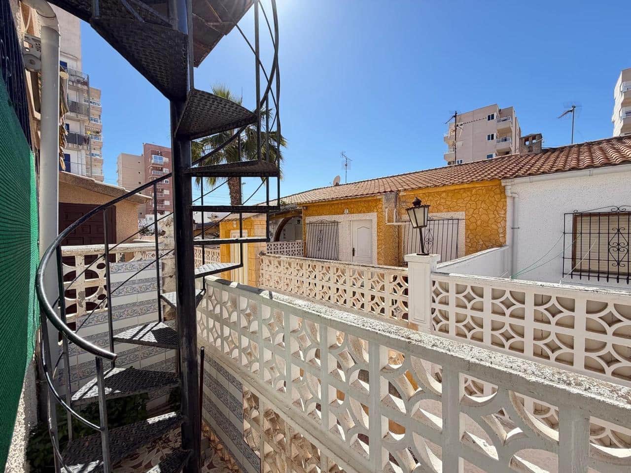 1 soverom Hus til salgs i Torrevieja - € 133 000 (Ref: 9868311)