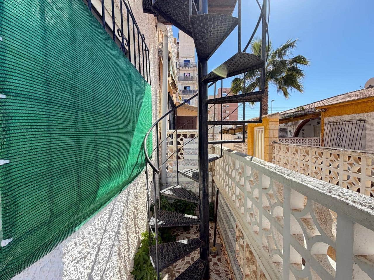 1 soverom Hus til salgs i Torrevieja - € 133 000 (Ref: 9868311)