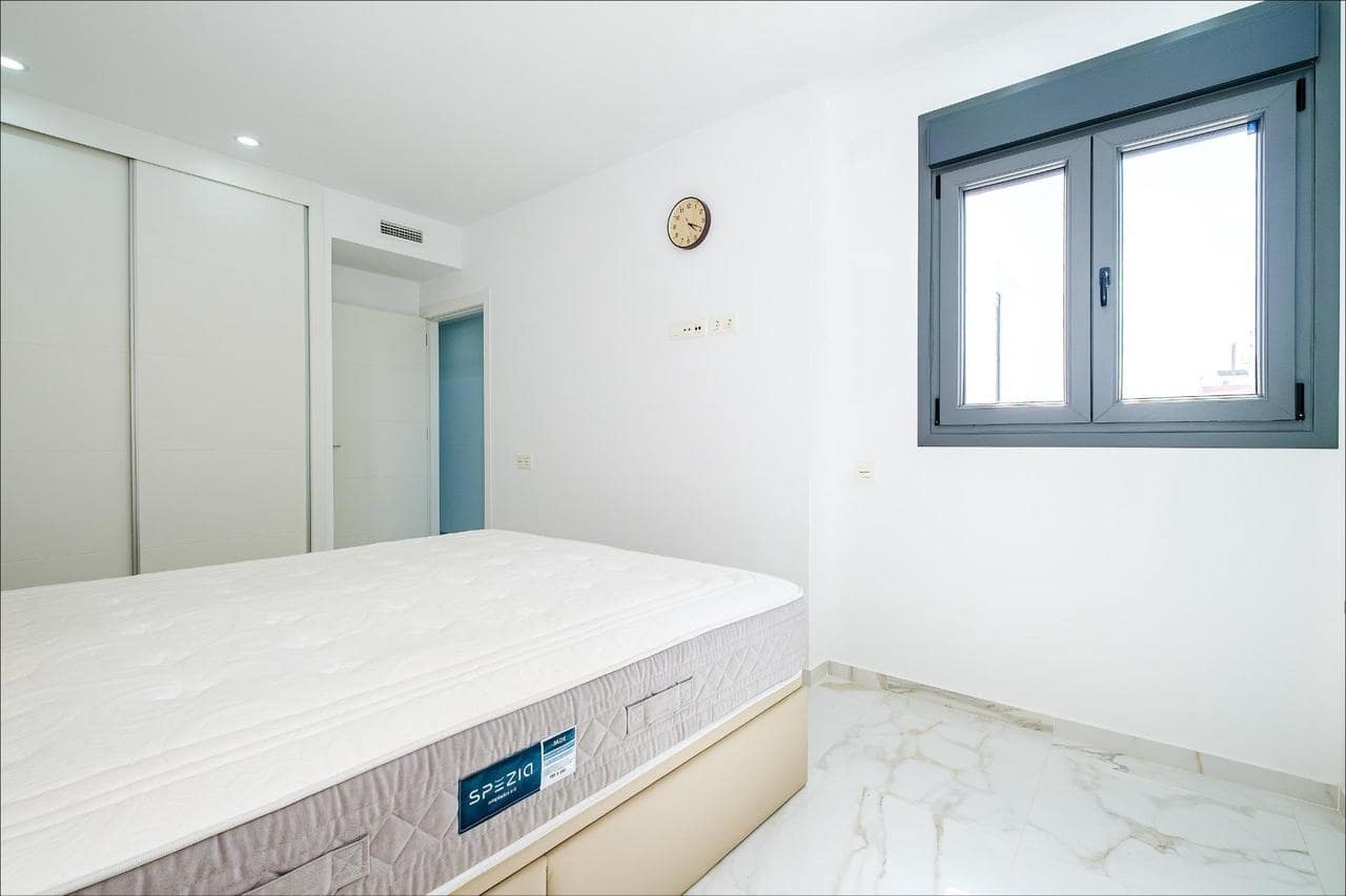 4 quarto Apartamento para venda em Torrevieja - 574 900 € (Ref: 9868316)