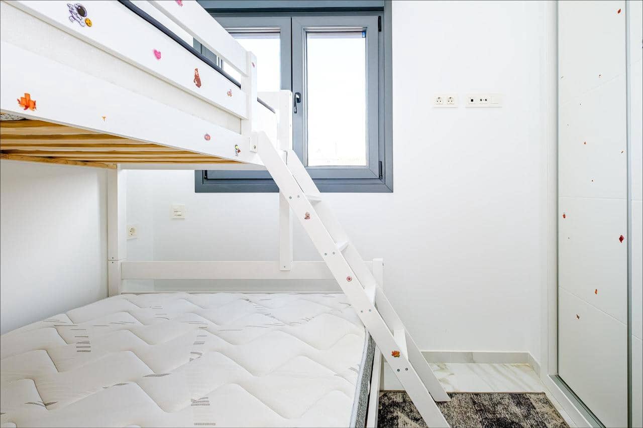 4 quarto Apartamento para venda em Torrevieja - 574 900 € (Ref: 9868316)