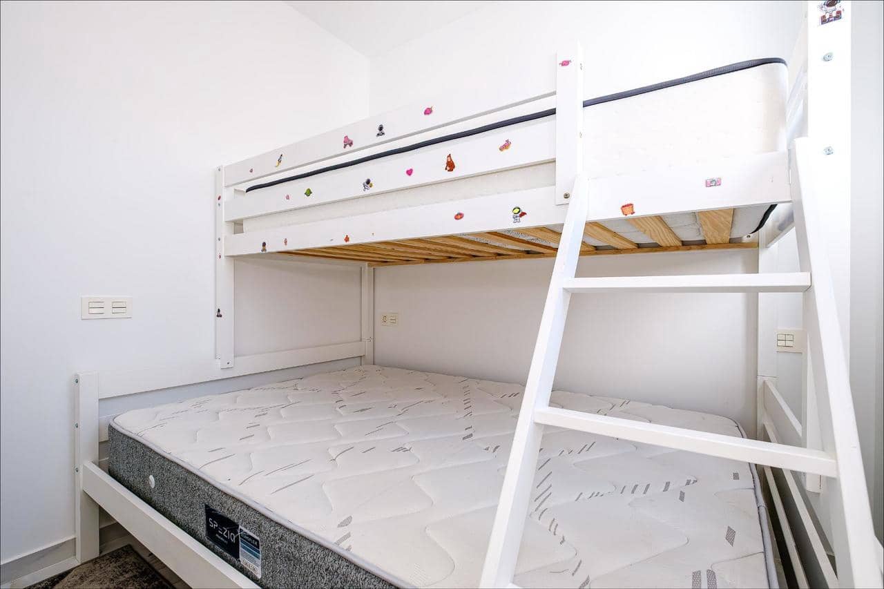 4 quarto Apartamento para venda em Torrevieja - 574 900 € (Ref: 9868316)