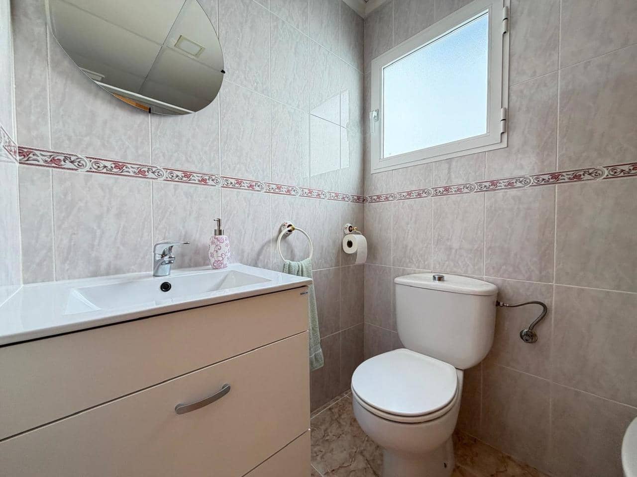 2 soverom Penthouse til salgs i Torrevieja - € 179 900 (Ref: 9868321)