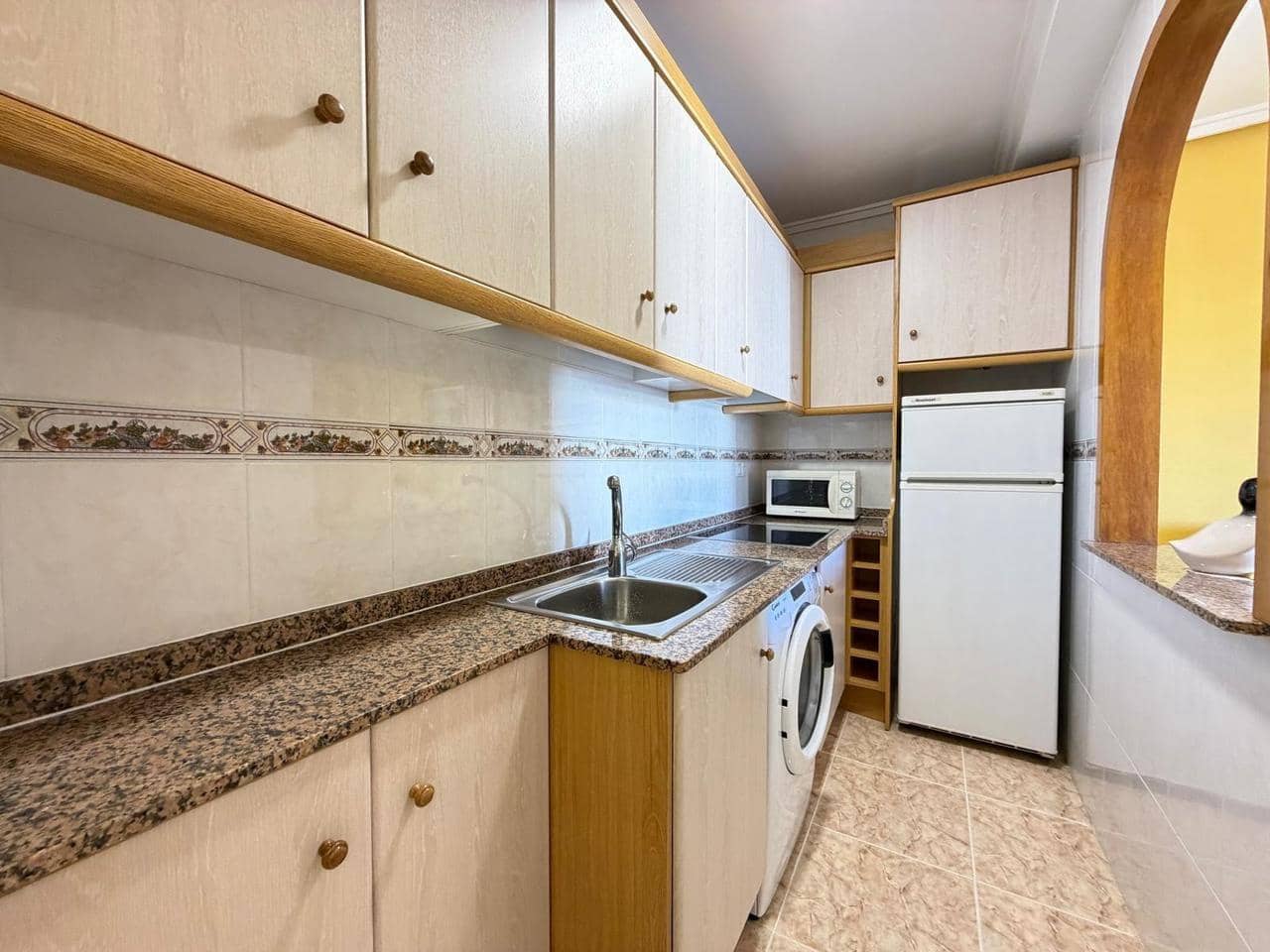 2 soverom Penthouse til salgs i Torrevieja - € 179 900 (Ref: 9868321)