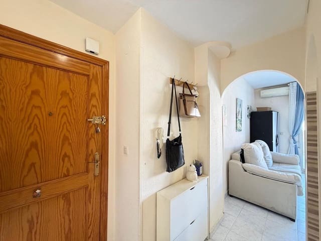 1 soverom Penthouse til salgs i El Molino, Torrevieja - € 126 000 (Ref: 9868322)