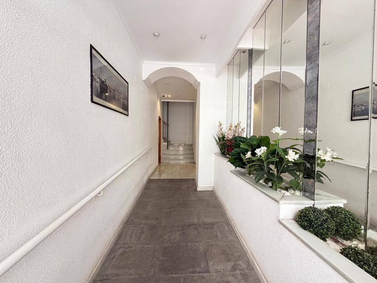 1 soverom Penthouse til salgs i Torrevieja - € 126 000 (Ref: 9868322)