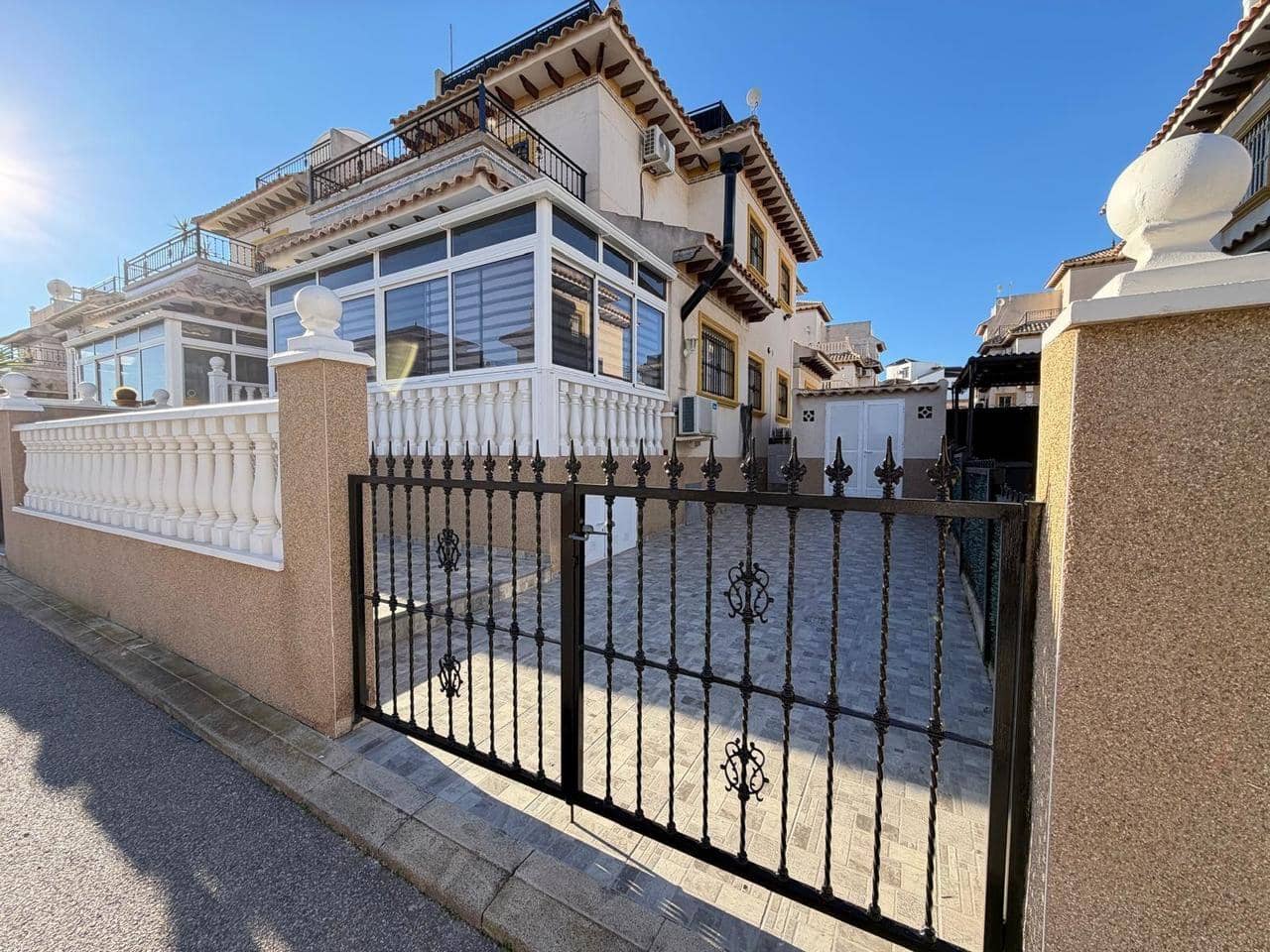 2 sovrum Hus till salu i Orihuela Costa med pool - 219 900 € (Ref: 9868323)