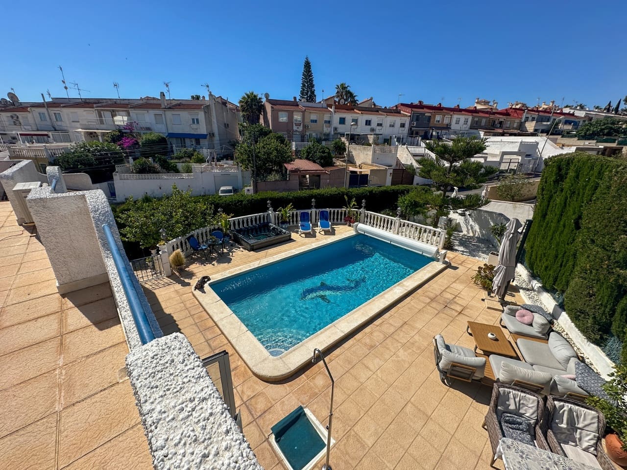 2 soverom Hus til salgs i Torrevieja - € 420 000 (Ref: 9868340)