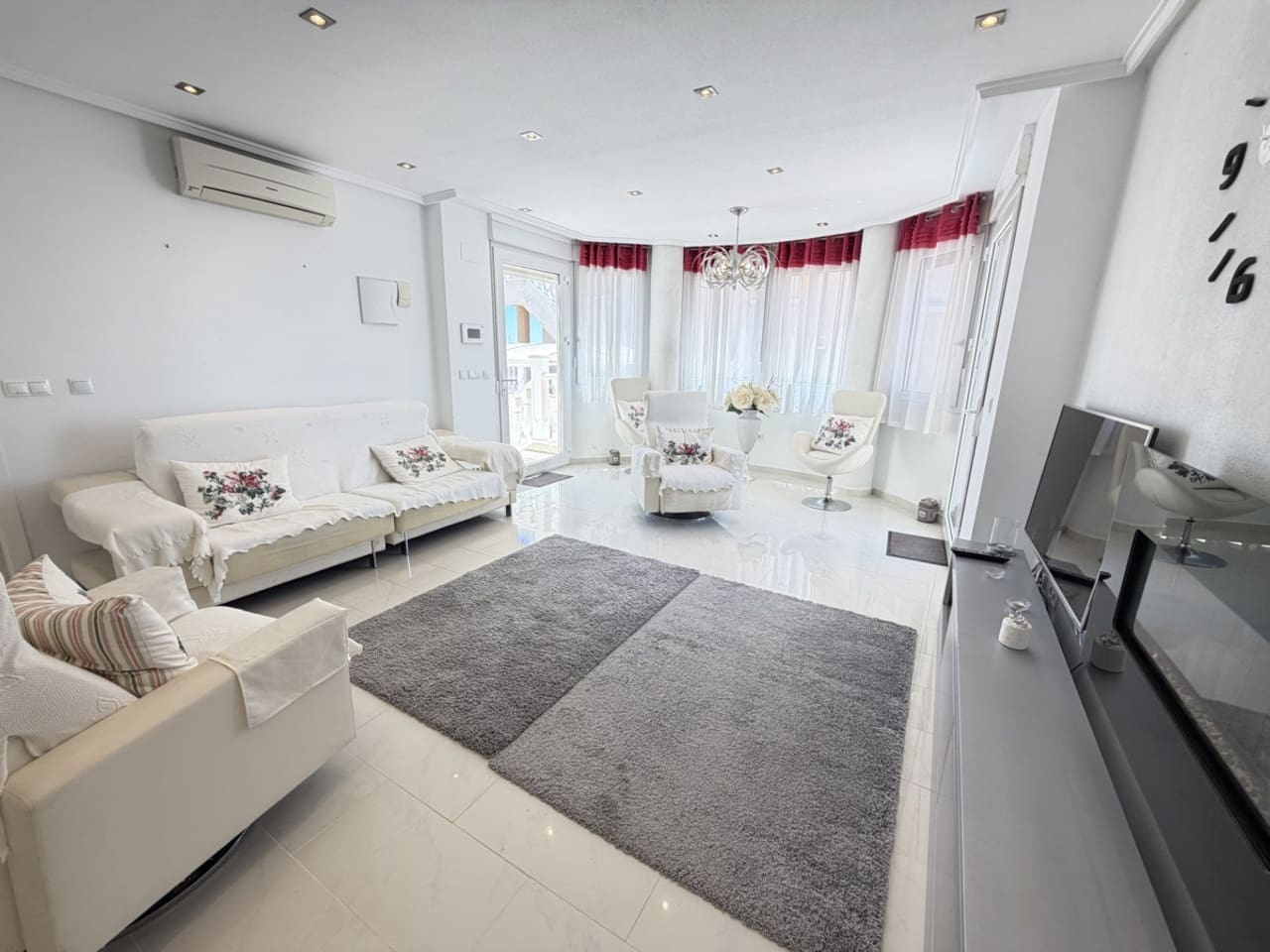 4 bedroom Villa for sale in Torremendo with pool - € 335,000 (Ref: 9868352)