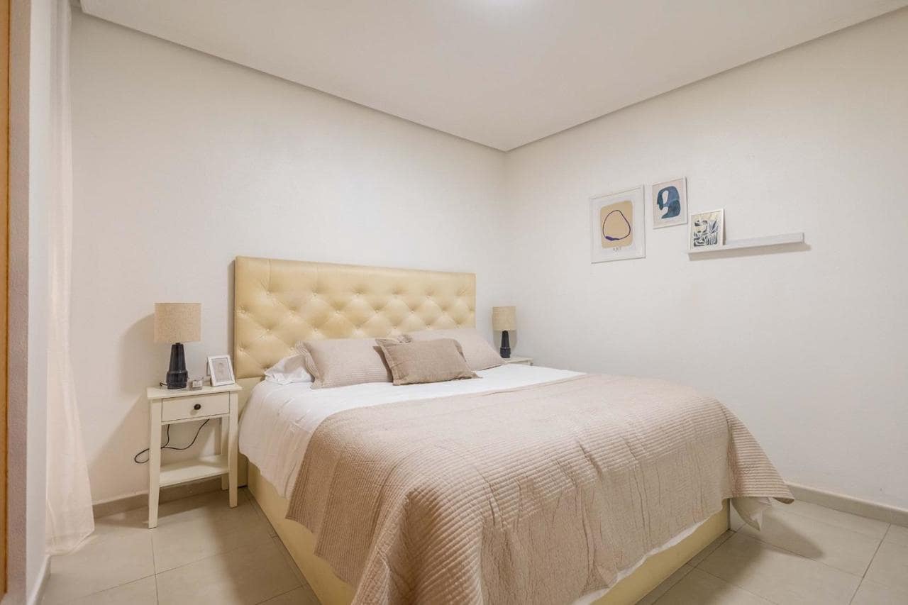 3 chambre Appartement à vendre à Torrevieja - 220 000 € (Ref: 9869914)