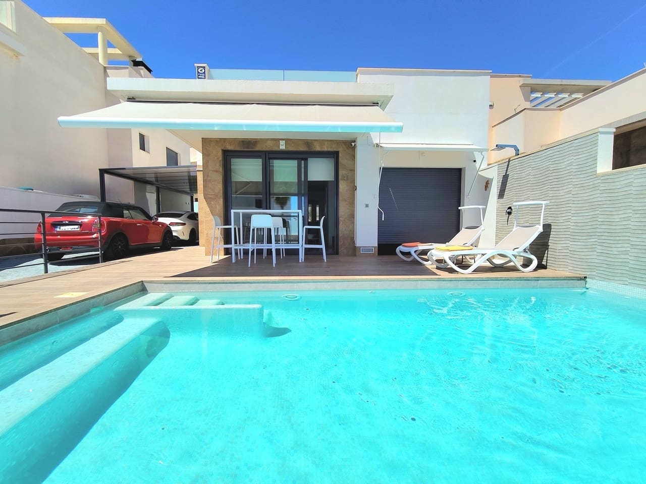 3 soveværelse Villa til salg i San Miguel de Salinas med swimmingpool garage - € 399.000 (Ref: 9869915)