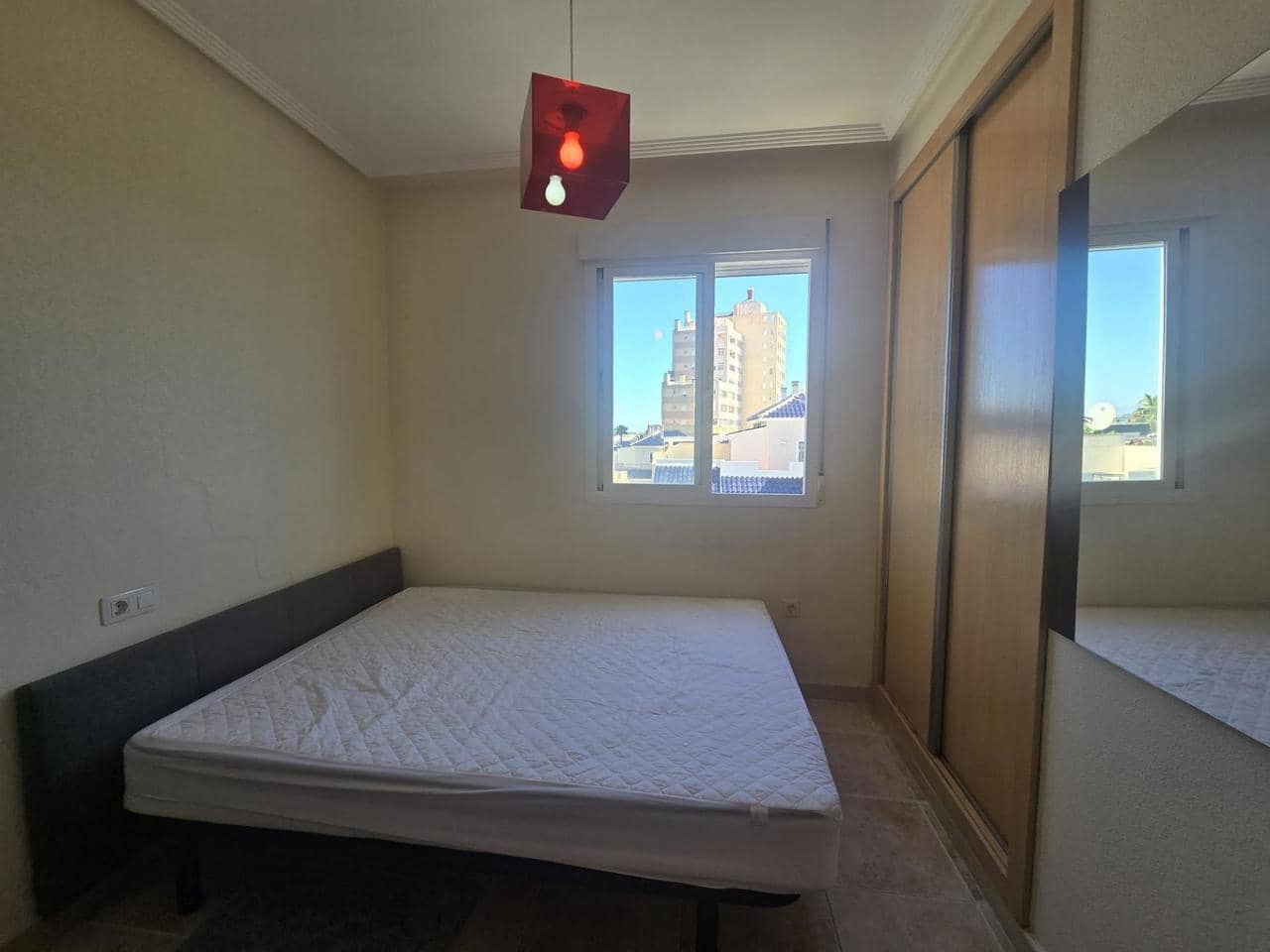 3 sypialnia Penthouse na sprzedaż w Torrevieja z basenem - 295 000 € (Ref: 9871638)
