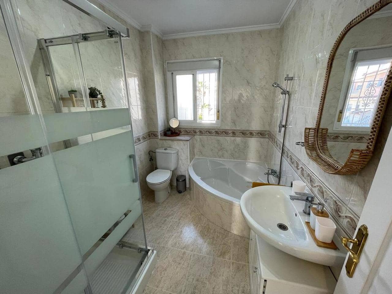 3 sovrum Hus till salu i Ciudad Quesada med pool - 244 900 € (Ref: 9871639)