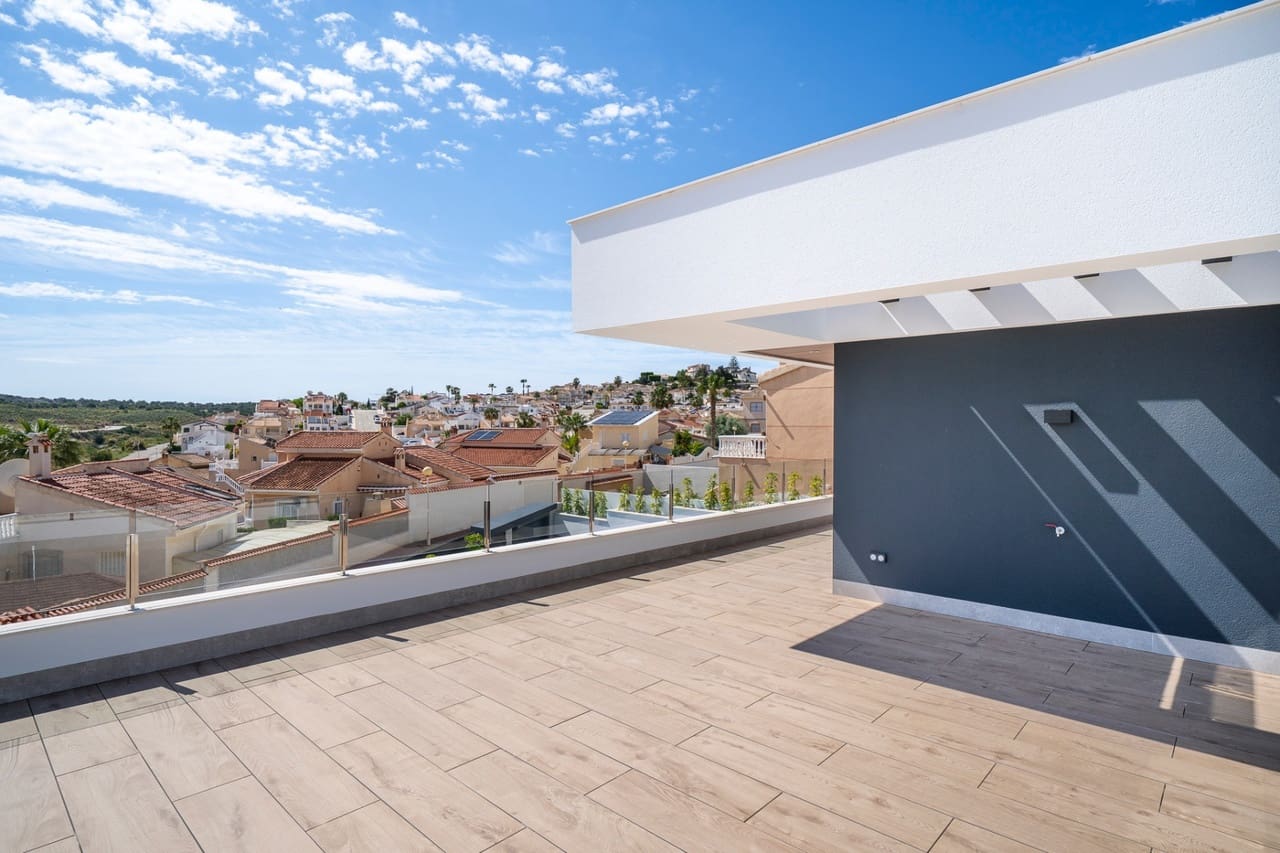 4 sypialnia Willa na sprzedaż w Ciudad Quesada z basenem - 1 150 000 € (Ref: 9873063)