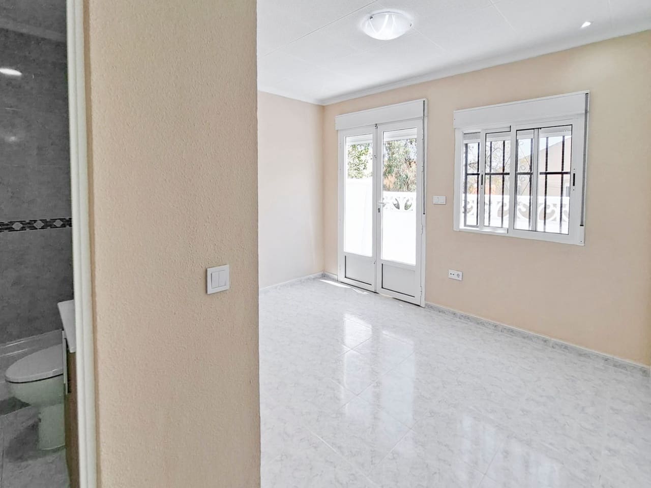 Casa de 1 habitación en San Fulgencio en venta - 129.000 € (Ref: 9873064)