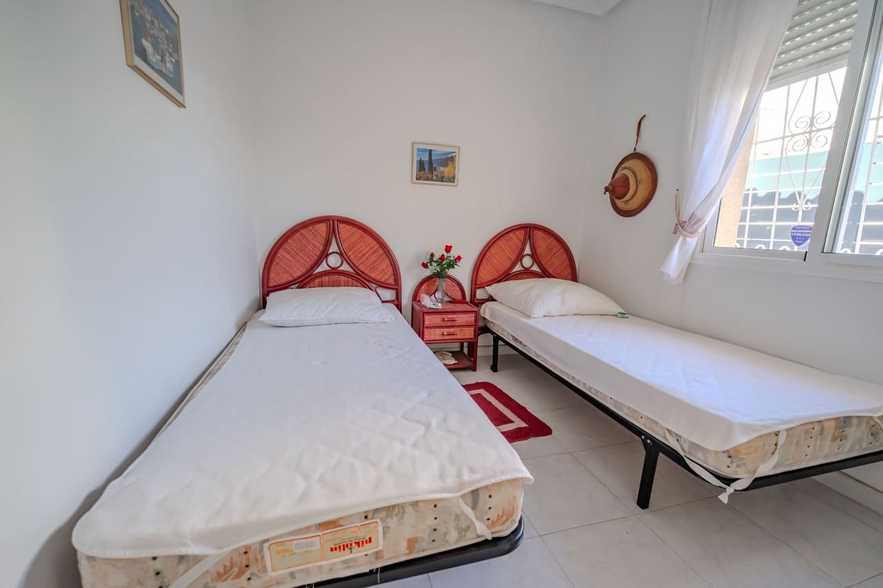 4 sypialnia Willa na sprzedaż w Ciudad Quesada z basenem - 379 950 € (Ref: 9875787)