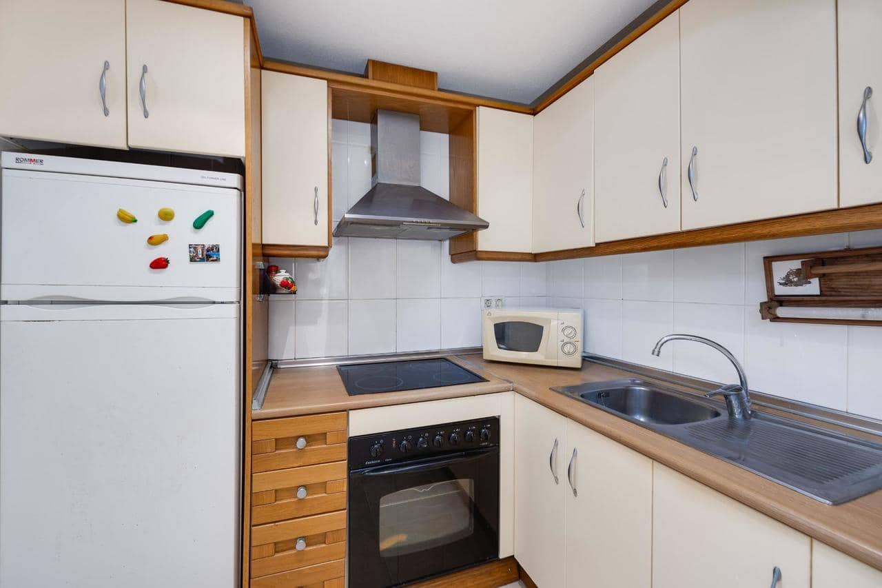 3 chambre Maison de Ville à vendre à Torrevieja avec piscine - 215 000 € (Ref: 9878127)
