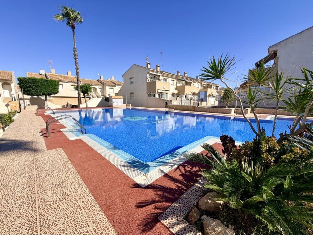 2 chambre Maison de Ville à vendre à Torrevieja - 157 500 € (Ref: 9878133)