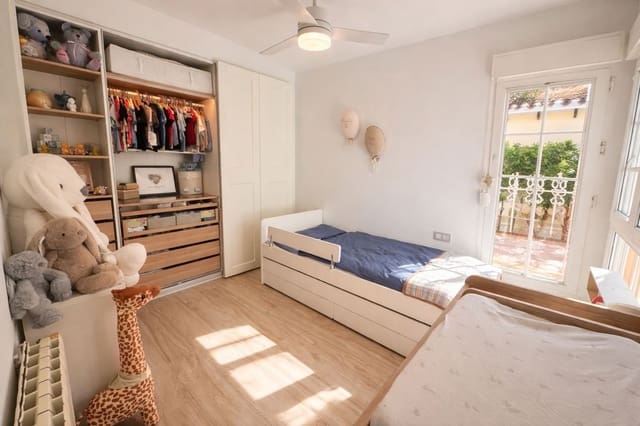 Chalet de 3 habitaciones en Los Dolses, Orihuela en venta - 549.995 € (Ref: 9878138)