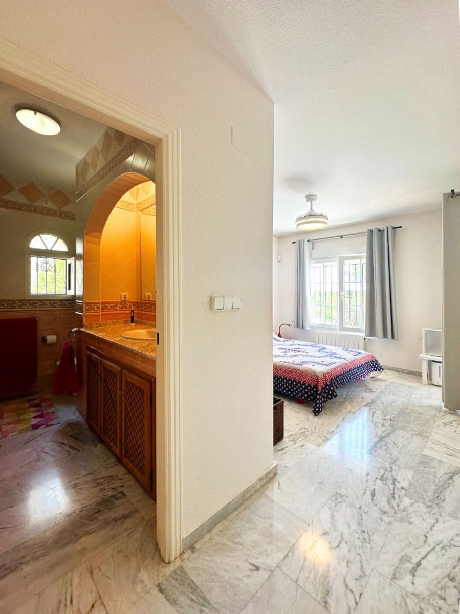 3 camera da letto Villa in vendita in Orihuela Costa con piscina garage - 529.000 € (Rif: 9878142)