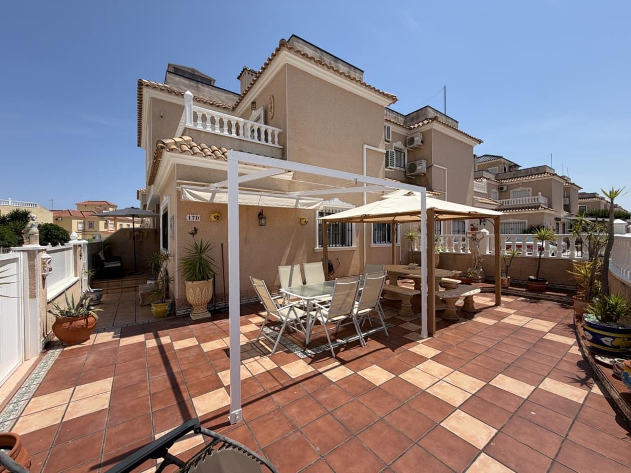 2 slaapkamer Huis te koop in La Zenia met zwembad - € 269.000 (Ref: 9878145)