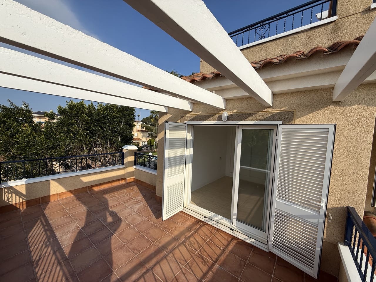 3 soveværelse Byhus til salg i Pilar de la Horadada med swimmingpool garage - € 319.000 (Ref: 9880667)
