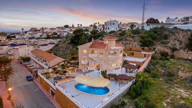 7 sypialnia Willa na sprzedaż w Ciudad Quesada, Rojales z basenem garażem - 690 000 € (Ref: 9880669)