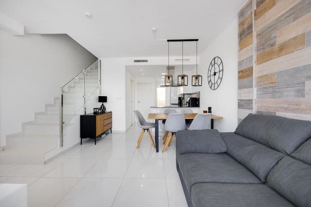 3 soveværelse Byhus til salg i El Molino, Torrevieja med swimmingpool - € 315.000 (Ref: 9880674)