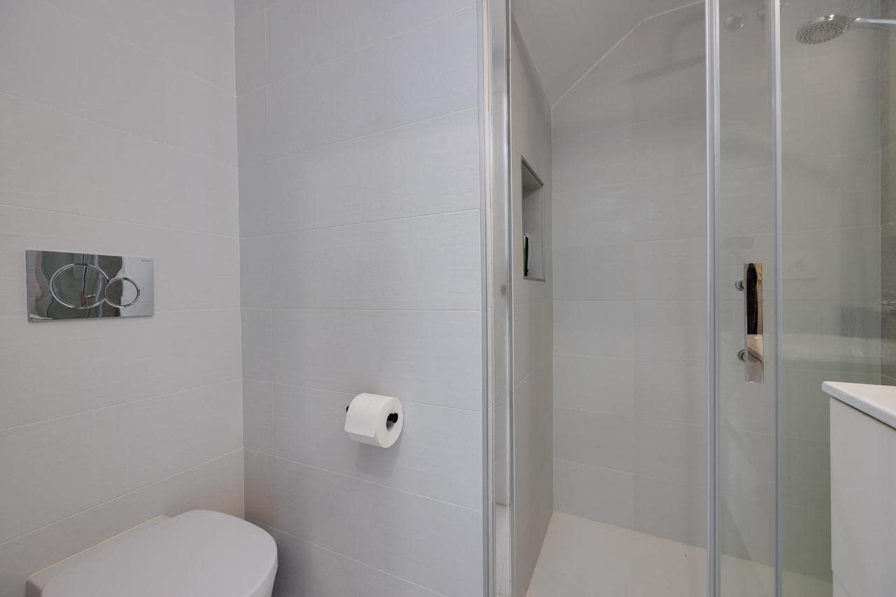 3 makuuhuone Omakotitalo myytävänä paikassa Torrevieja mukana uima-altaan - 315 000 € (Ref: 9880674)