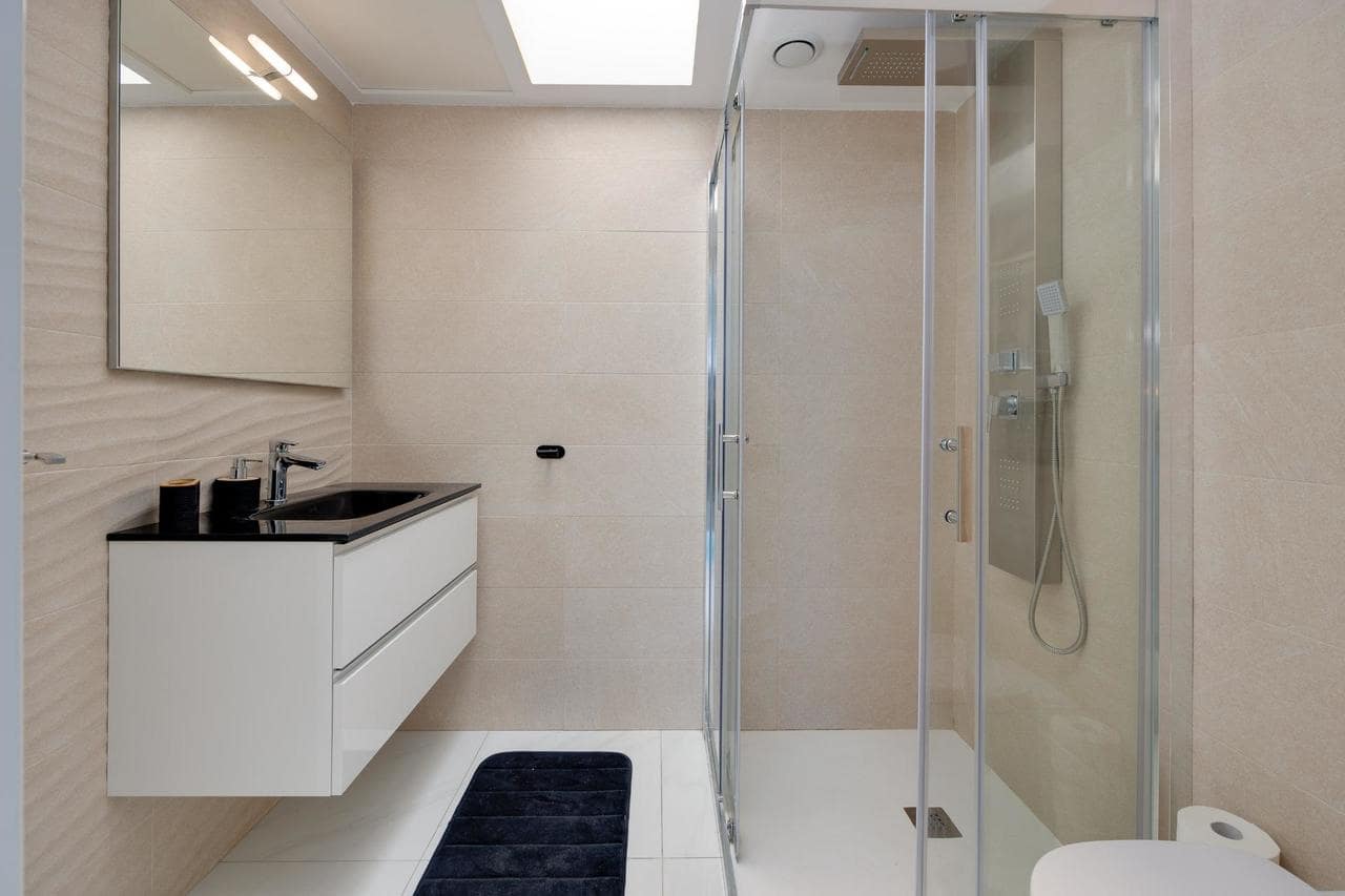 3 makuuhuone Omakotitalo myytävänä paikassa Torrevieja mukana uima-altaan - 315 000 € (Ref: 9880674)