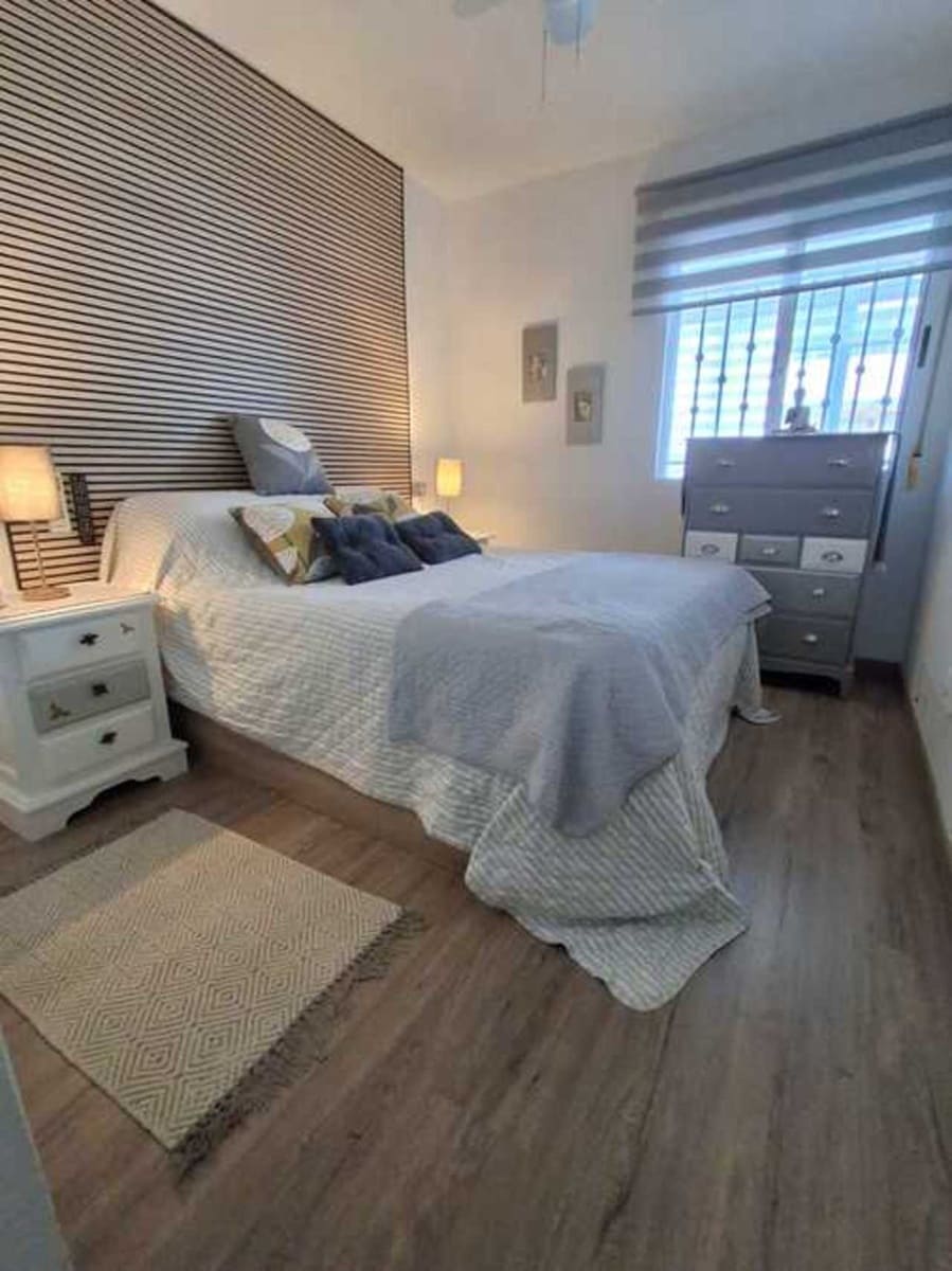 2 quarto Apartamento para venda em Entre Naranjos - 132 000 € (Ref: 9880676)