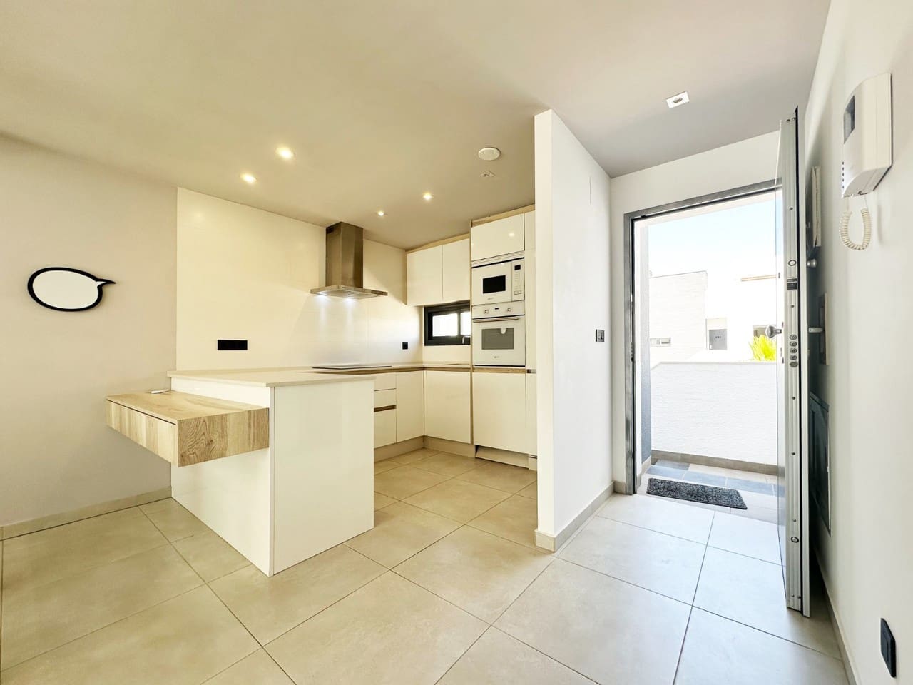 2 slaapkamer Appartement te koop in Guardamar del Segura met zwembad garage - € 289.000 (Ref: 9880681)