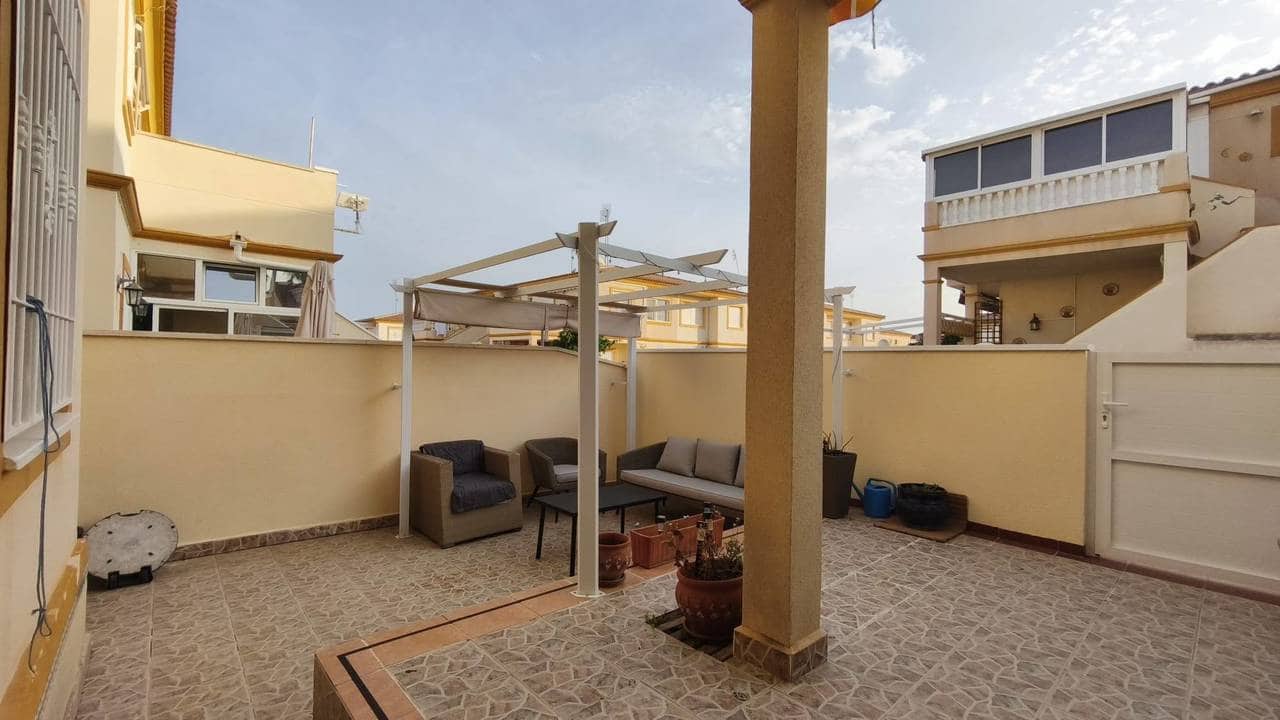 2 makuuhuone Bungalow myytävänä paikassa Orihuela Costa - 176 900 € (Ref: 9884216)