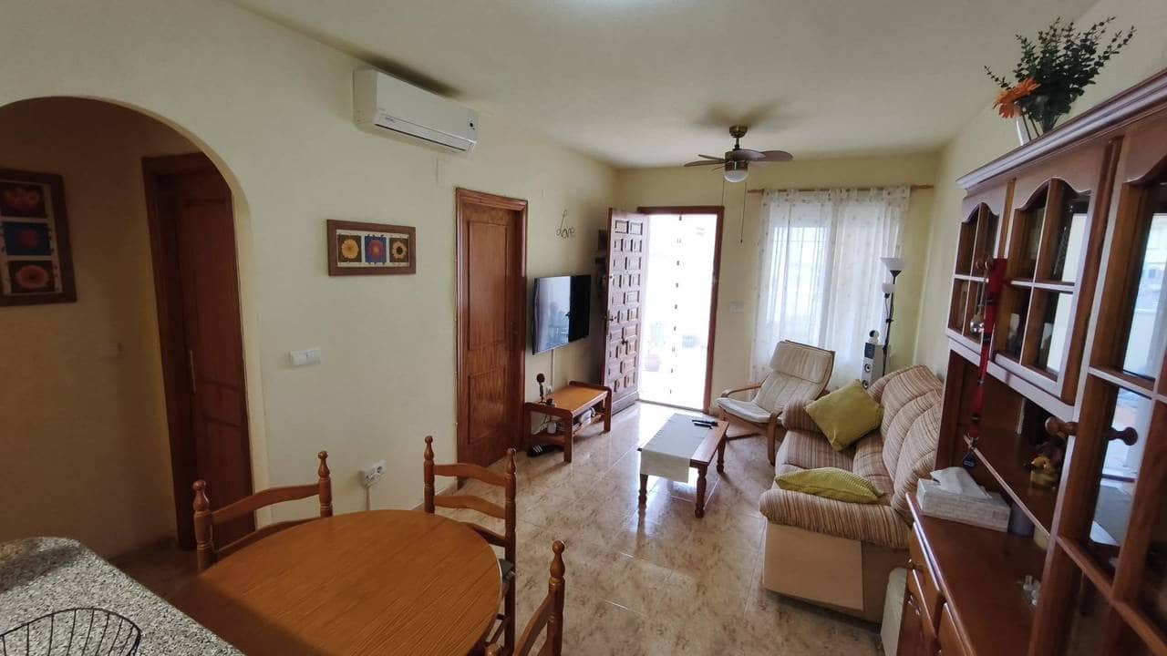 2 makuuhuone Bungalow myytävänä paikassa Orihuela Costa - 176 900 € (Ref: 9884216)