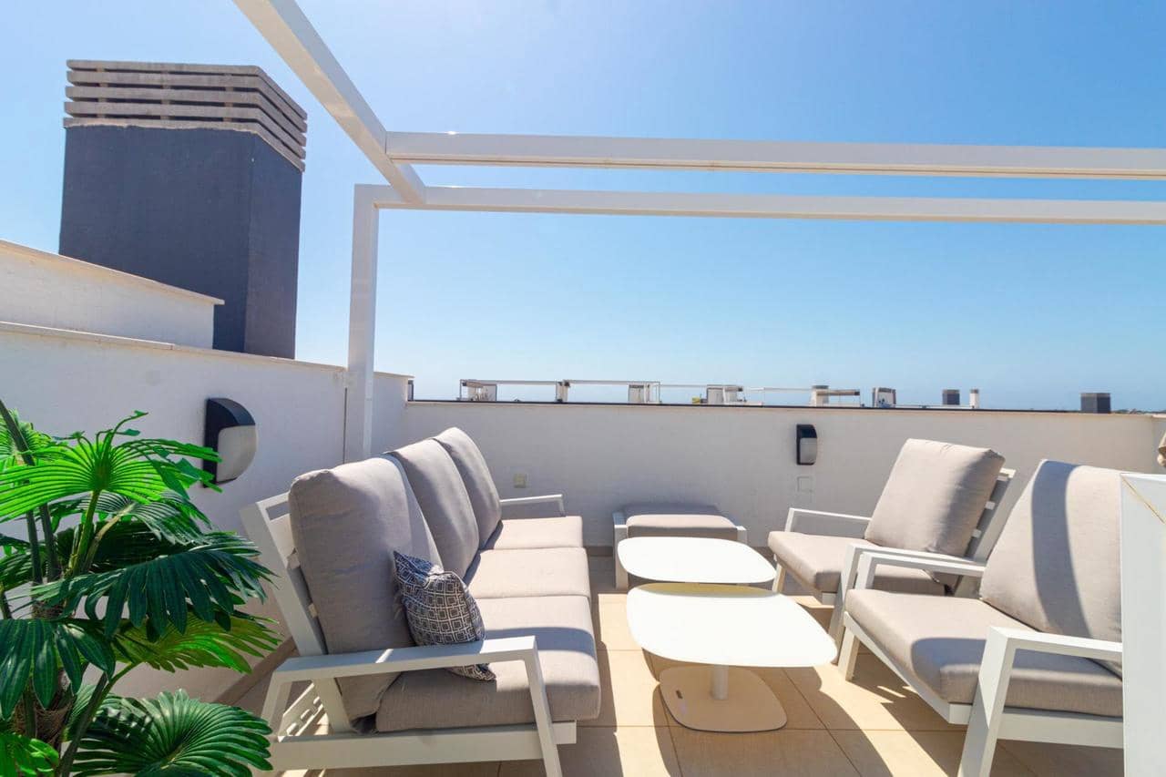 Ático de 2 habitaciones en Orihuela Costa en venta con piscina - 499.900 € (Ref: 9887950)