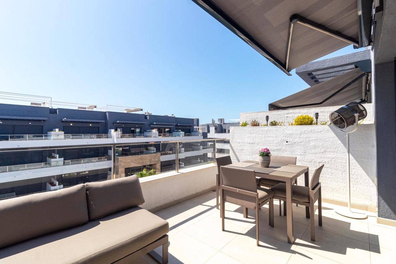 Ático de 2 habitaciones en Orihuela Costa en venta con piscina - 499.900 € (Ref: 9887950)