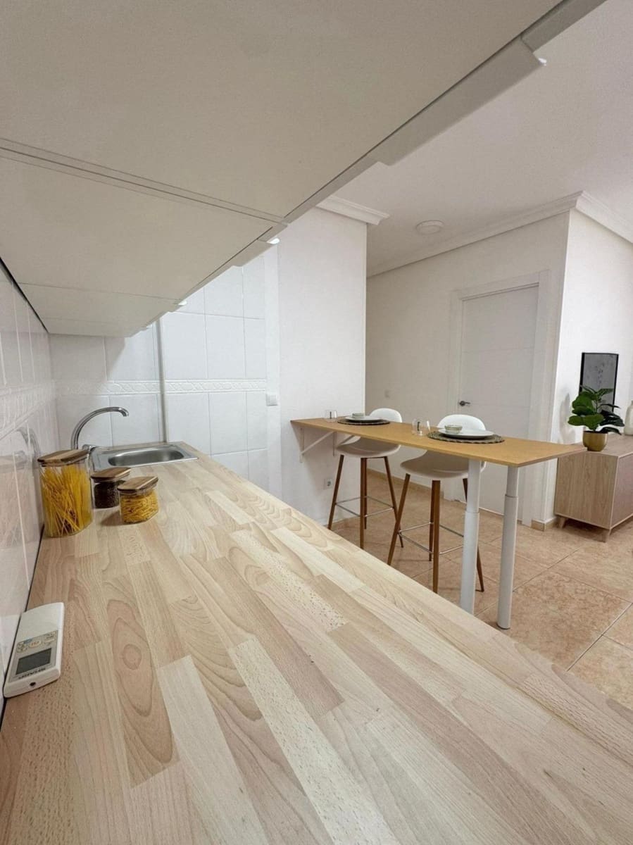 2 quarto Apartamento para venda em Torrevieja - 144 000 € (Ref: 9888703)