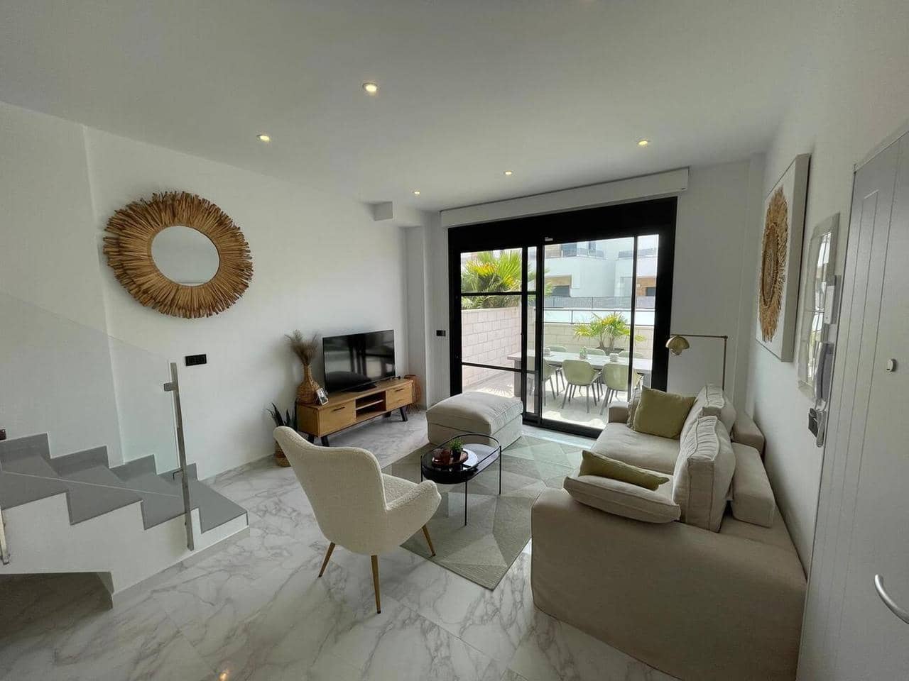 3 soveværelse Villa til salg i Benijofar med swimmingpool - € 469.000 (Ref: 9891831)