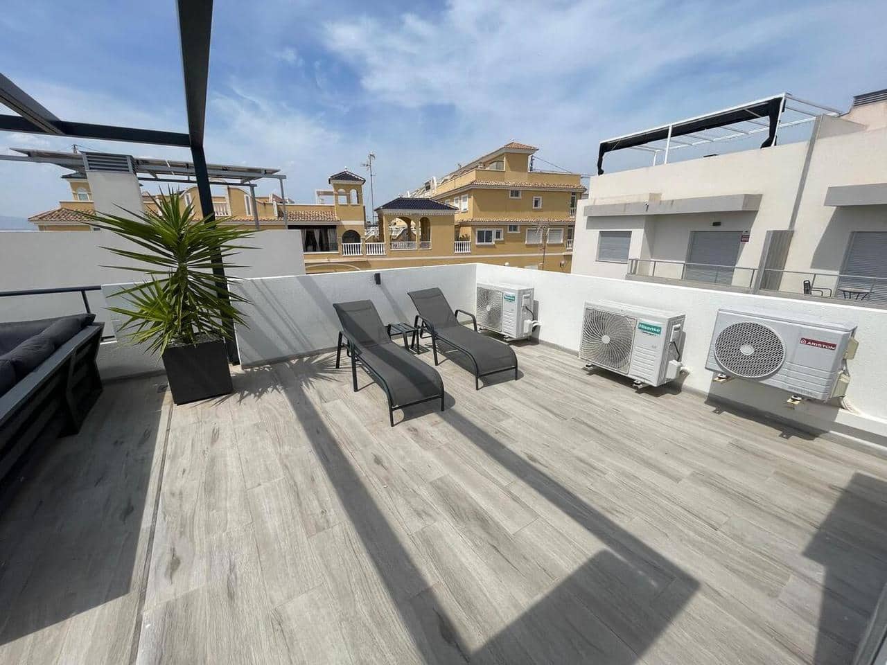 3 soveværelse Villa til salg i Benijofar med swimmingpool - € 469.000 (Ref: 9891831)