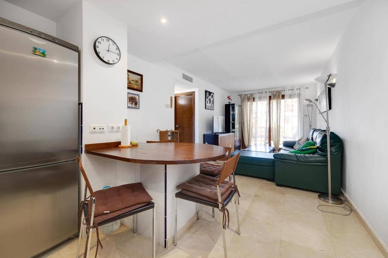 2 soveværelse Lejlighed til salg i Torrevieja med swimmingpool - € 239.969 (Ref: 9893847)