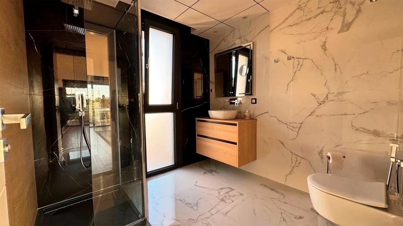 4 soverom Villa til salgs i Rojales med svømmebasseng - € 975 000 (Ref: 9893848)