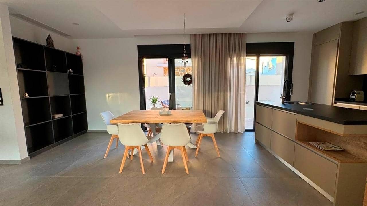 4 soverom Villa til salgs i Rojales med svømmebasseng - € 975 000 (Ref: 9893848)