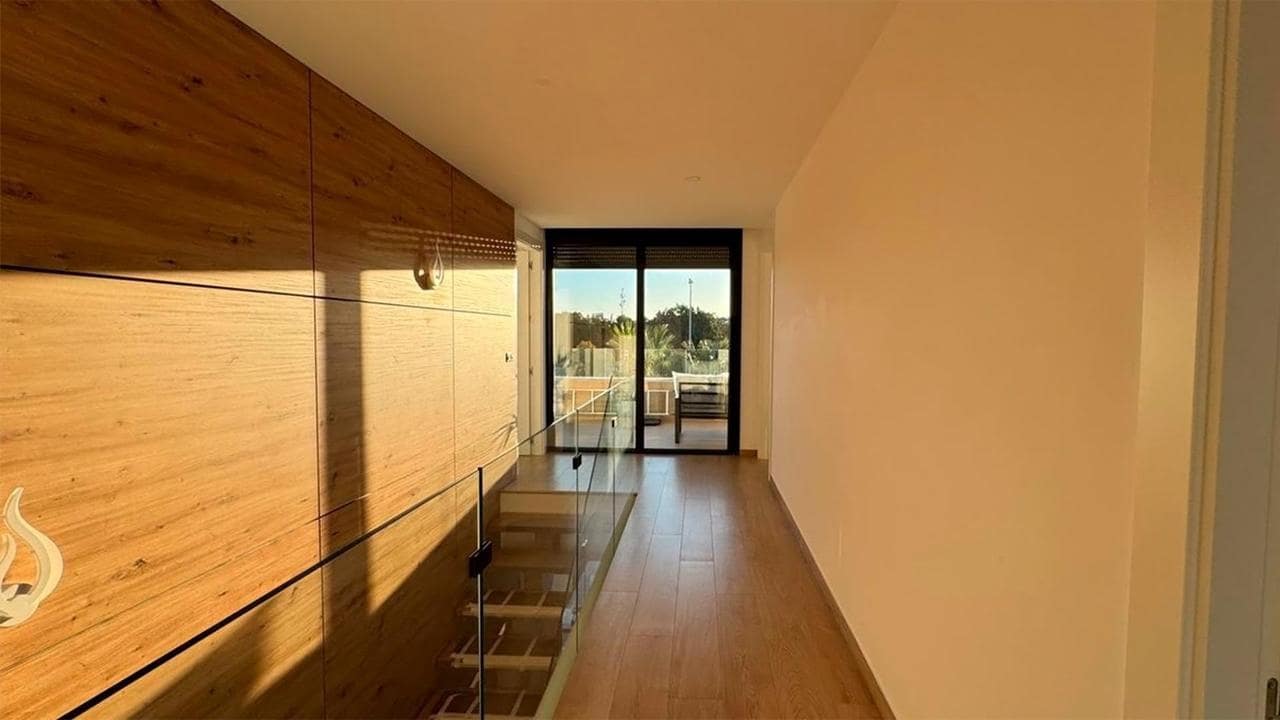 4 soverom Villa til salgs i Rojales med svømmebasseng - € 975 000 (Ref: 9893848)