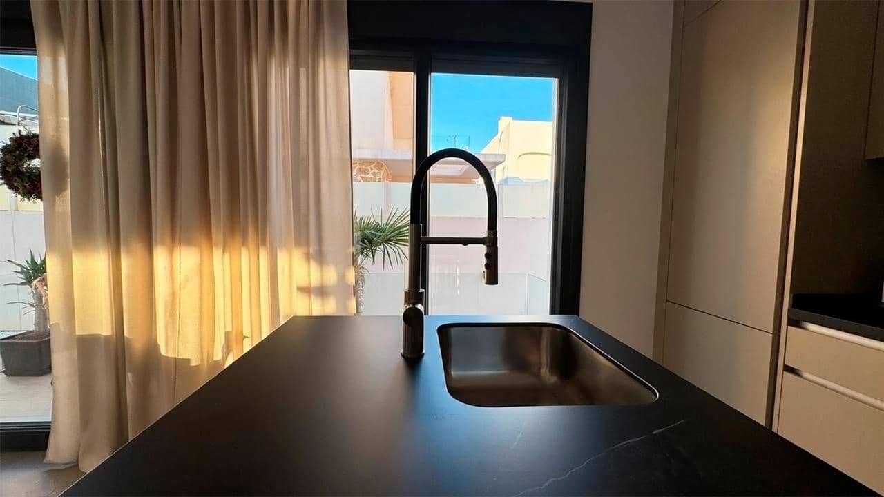 4 soverom Villa til salgs i Rojales med svømmebasseng - € 975 000 (Ref: 9893848)