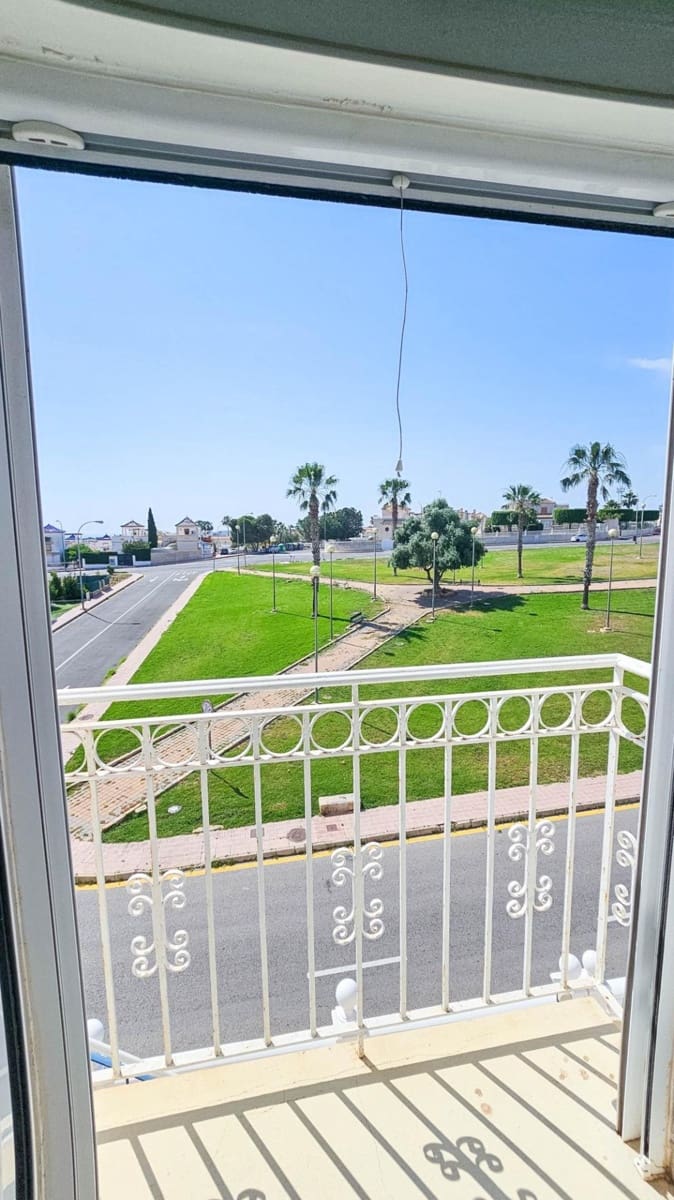 2 quarto Bungalow para venda em Orihuela Costa com piscina - 176 000 € (Ref: 9893850)